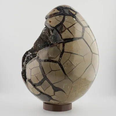 Dračie vajce septárie Madagaskar 8,1kg